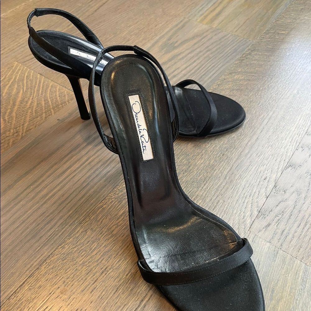 Oscar de la Renta sandals - Picture 2 of 4